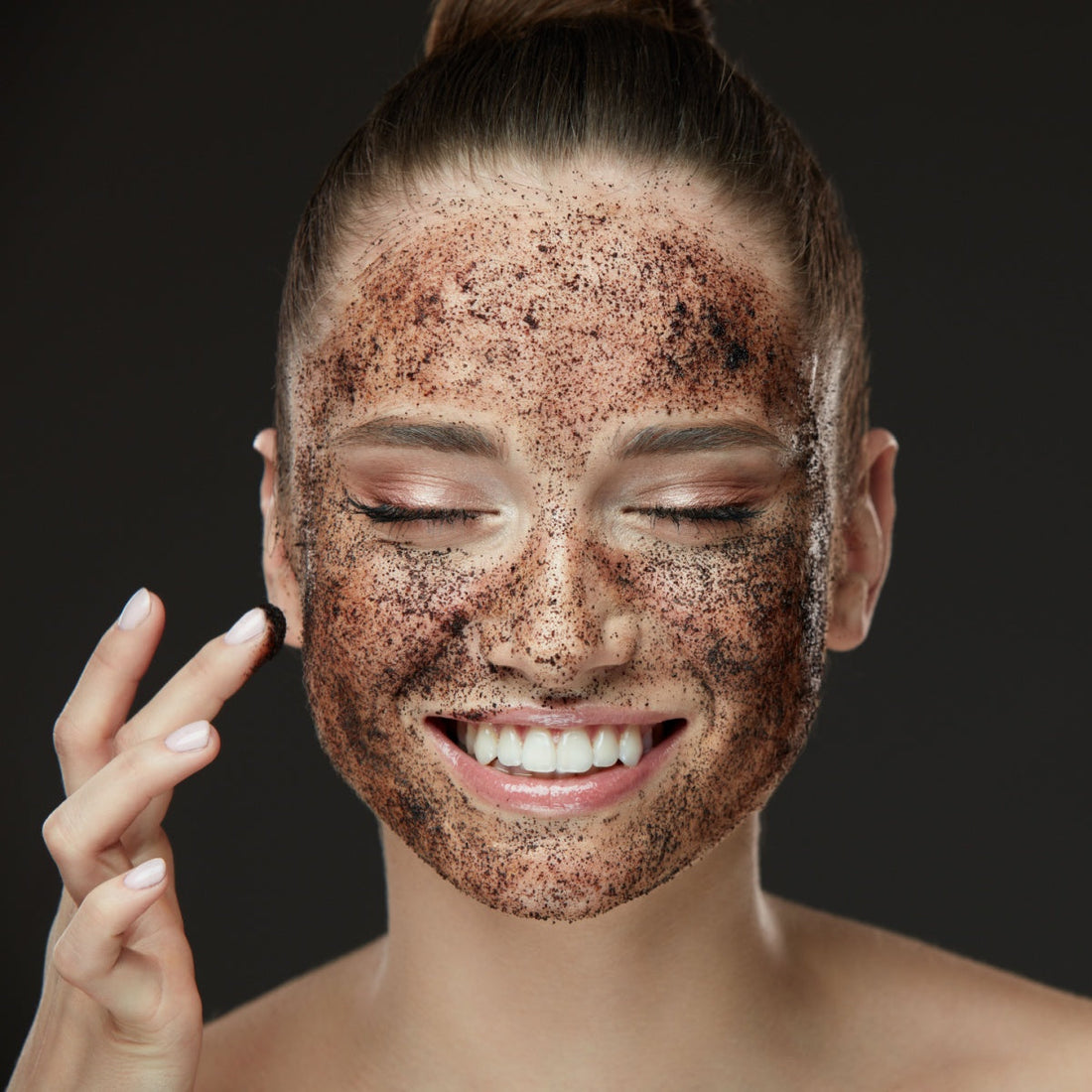 From Bean to Beauty: The Surprising Skincare Benefits of Coffee